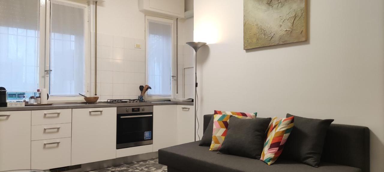 Melaverdeflat Milano Porta Venezia-Dateo Metro 4 Buitenkant foto